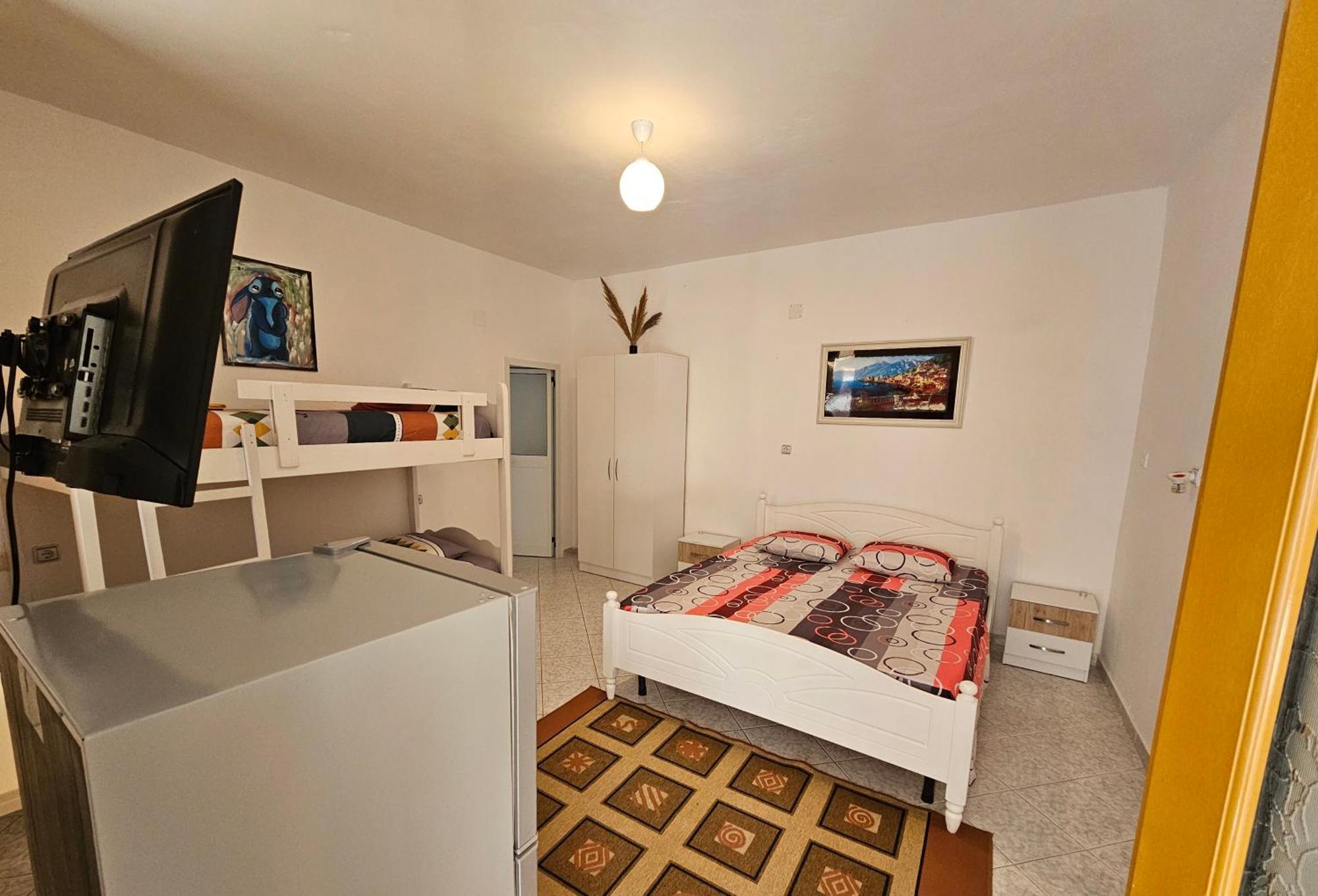 Aeria Rooms Himare Exterior photo